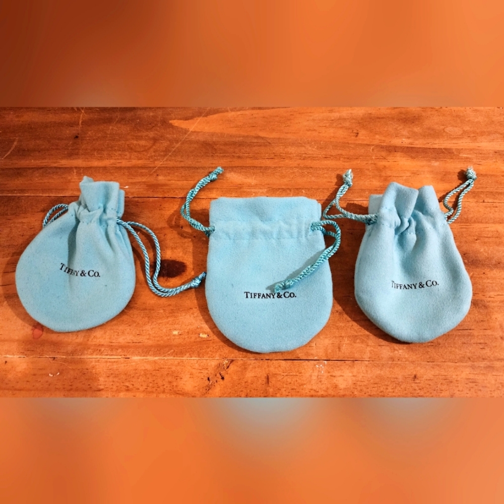 Authentic Tiffany & Co Jewellery Velvet Blue Dust Bag- Chic Display Items
